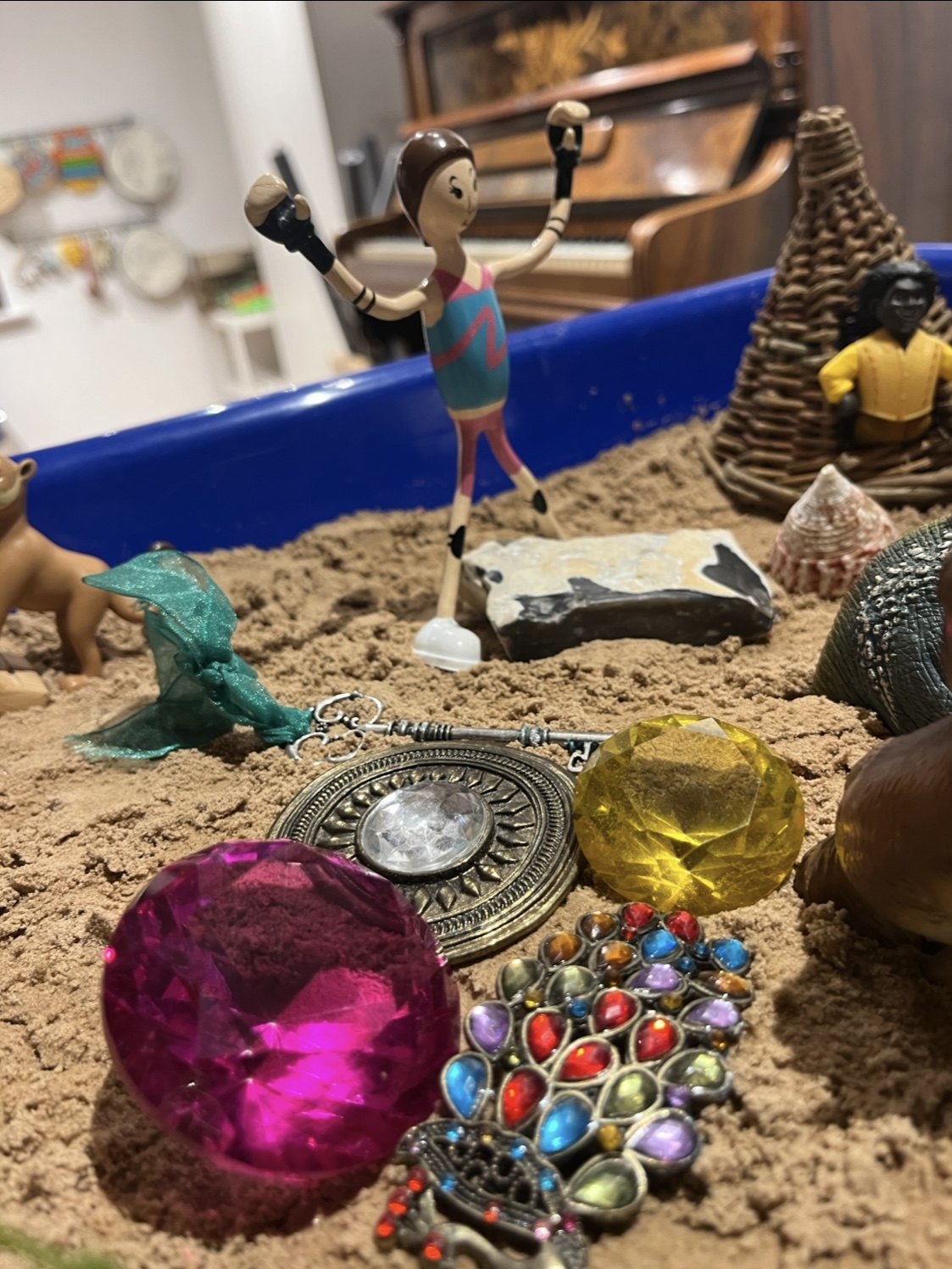 Sand tray Play Therapy Sand tray Play Therapy